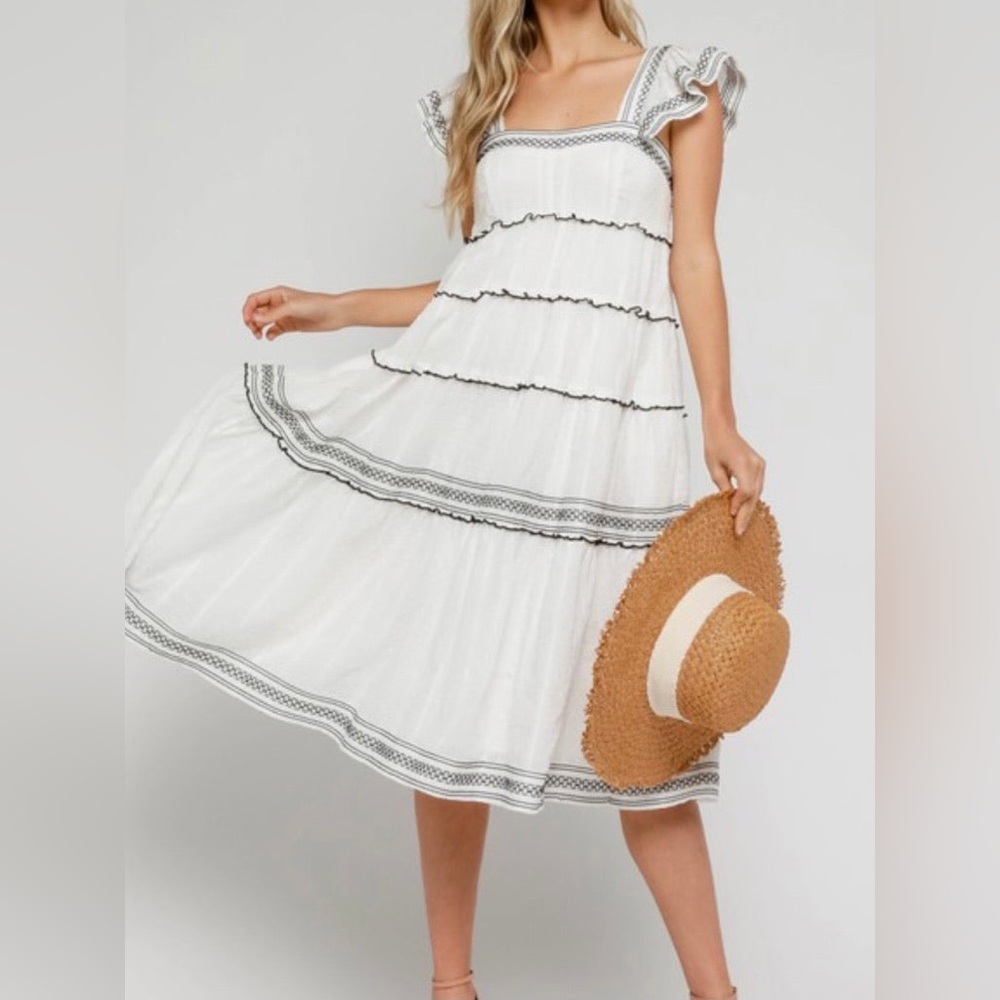 Olivaceous Angelica‎ Gauzy Tiered Midi Dress Size S White Flutter Sleeves Cotton